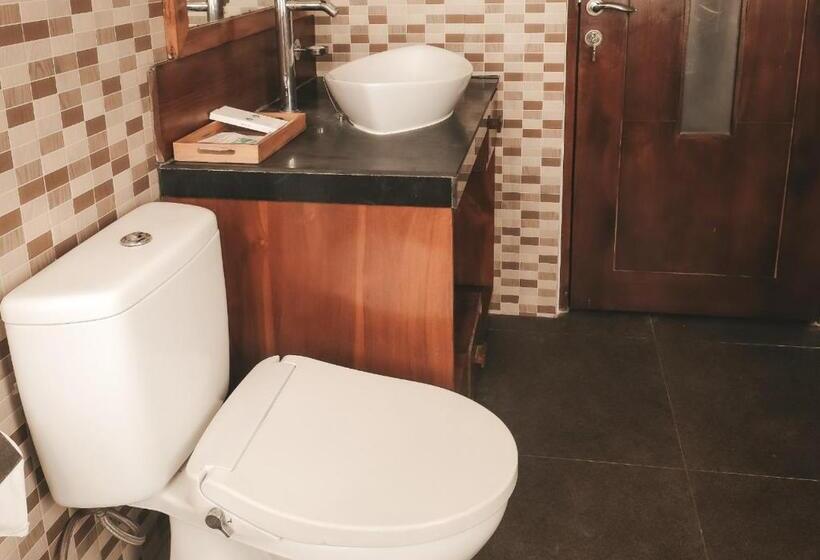 פנסיון Escape Bajo