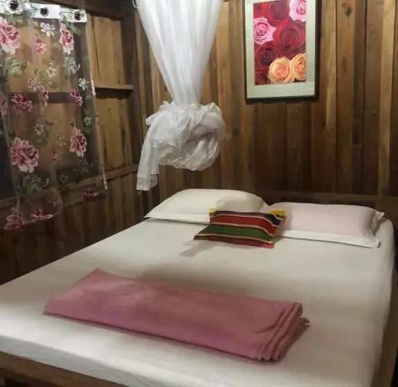 Majatalo Fisherman Guesthouse