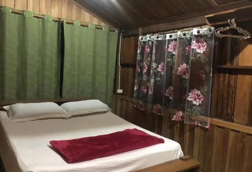 Majatalo Fisherman Guesthouse