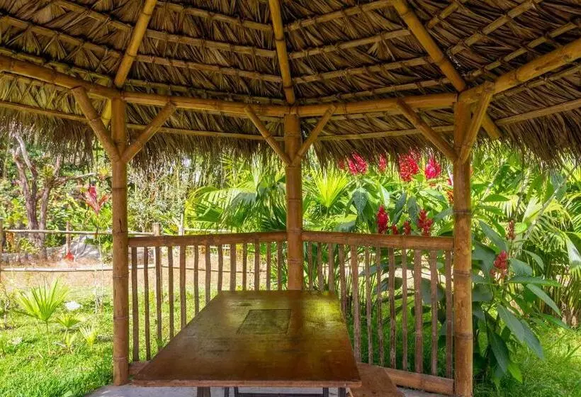 ペンション Secretos Del Eden