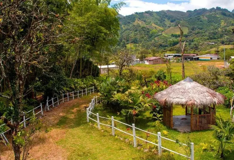 ペンション Secretos Del Eden