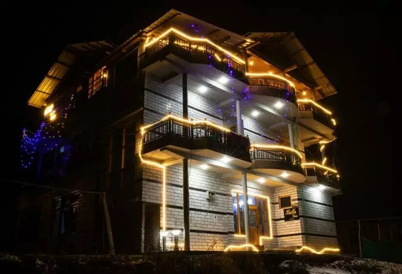Bella View Hostel, Pulga