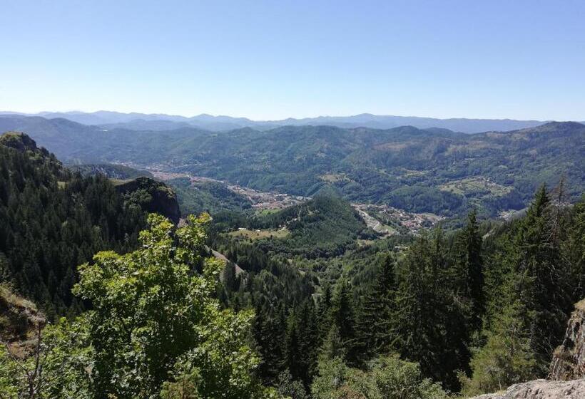 Grand Monastery   Azure Apartment