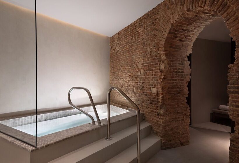 Jw Marriott Hotel Madrid