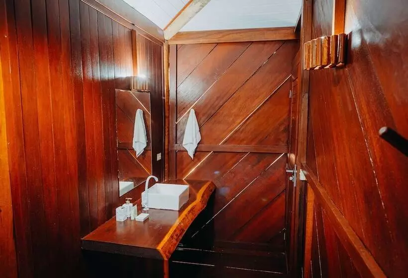 Hotelli Villa Baleia