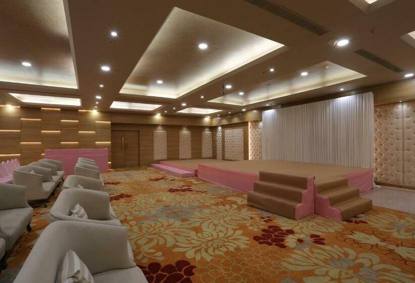 בית מלון כפרי Ymca International Centre