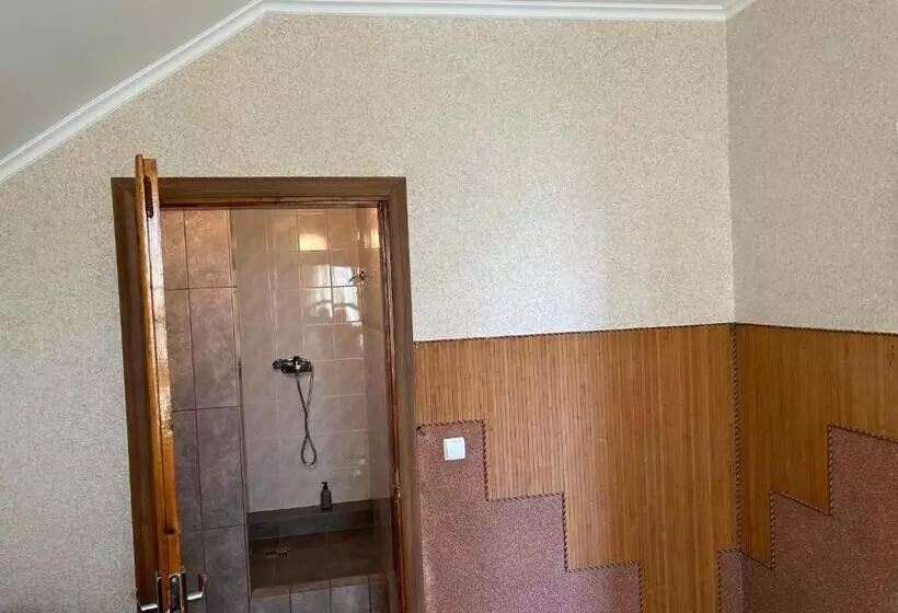 ユースホステル готель максим