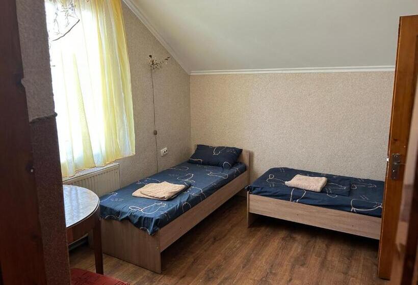 Herberge готель максим