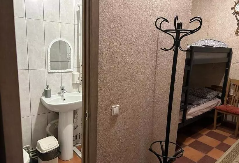 ユースホステル готель максим