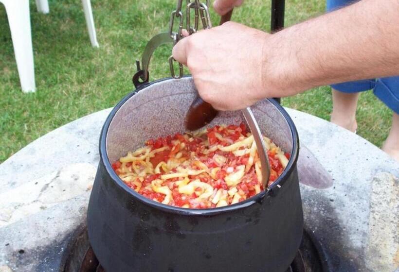 مبيت وإفطار Bélkő Panzió