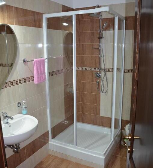 هتل Pensiunea Zana Muntilor