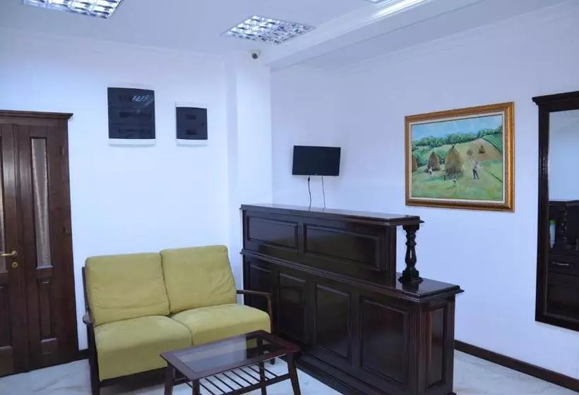 ホテル Pensiunea Zana Muntilor