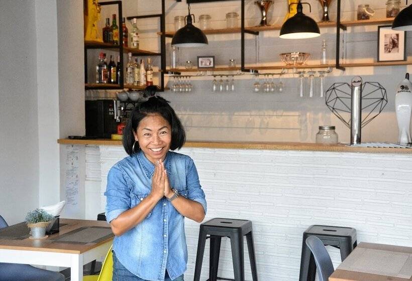 Retkeilymaja Kata Station Boutique