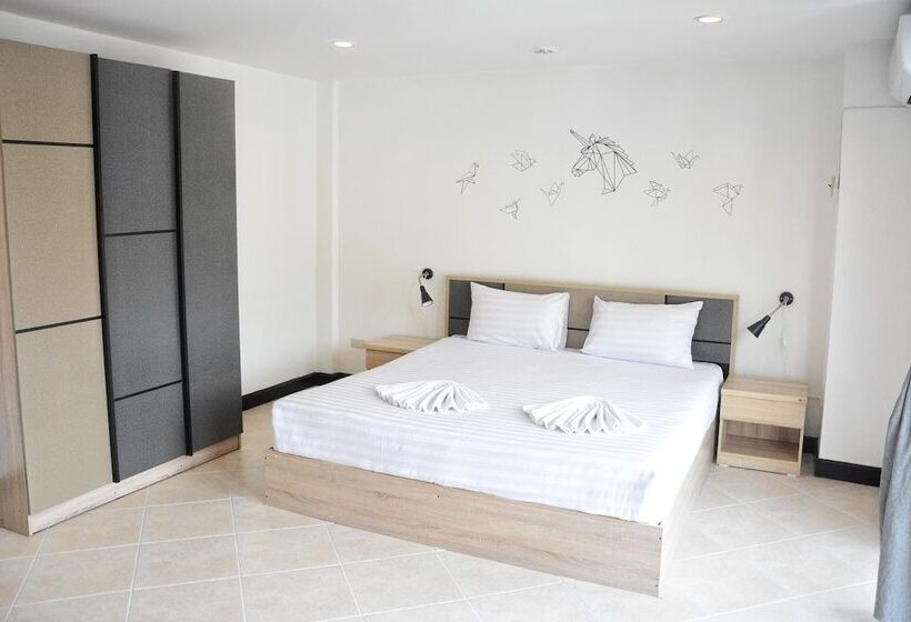 Retkeilymaja Kata Station Boutique