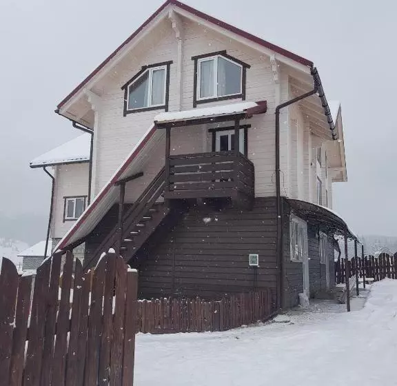 ペンション гостьовий дім круасан сімейний