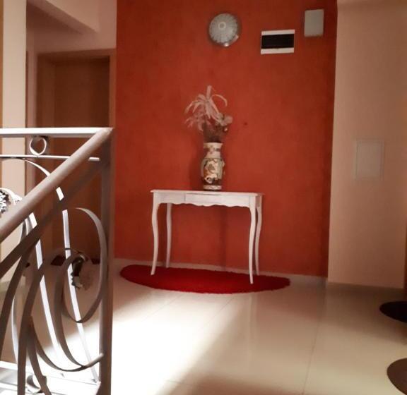 پانسیون Guest House Orchidea