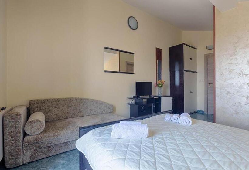 پانسیون Mali Miločer Bay Accommodation