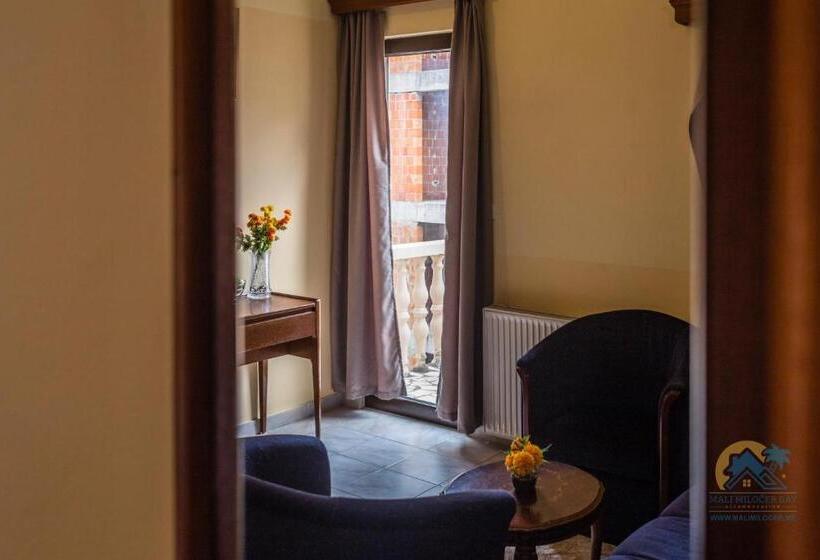 پانسیون Mali Miločer Bay Accommodation