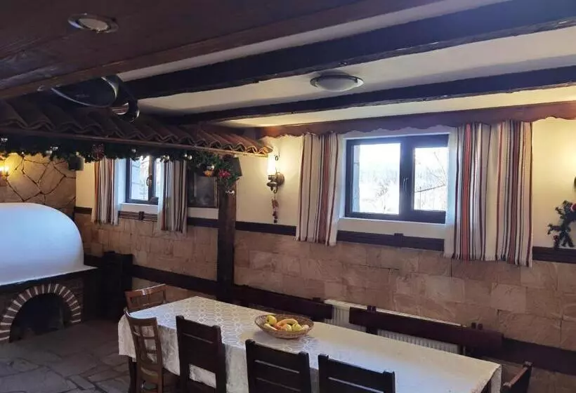 Majatalo Mira Guest House