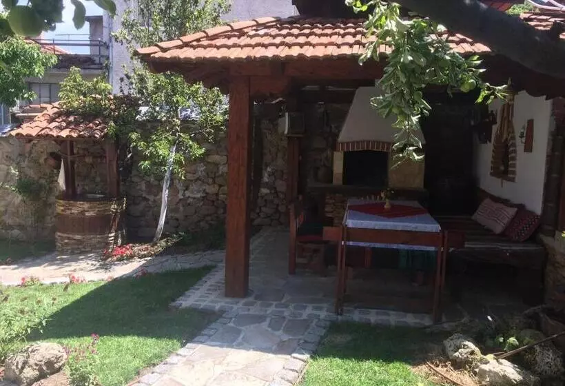 Majatalo Mira Guest House