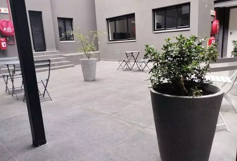 هتل Mint Apartments Greenside