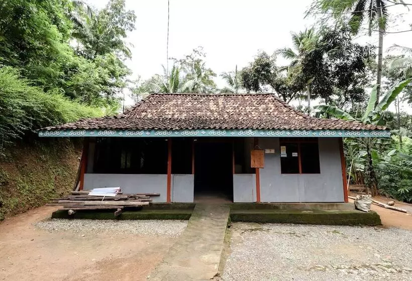 هتل Iran Homestay