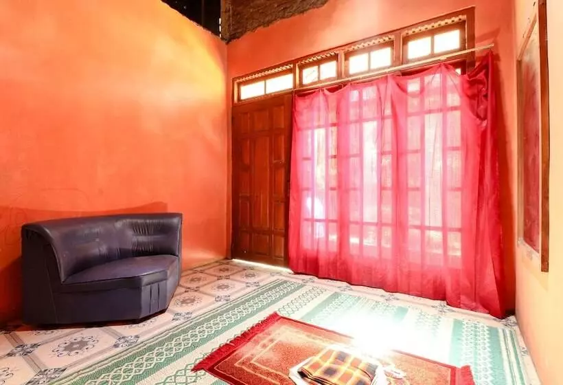 هتل Iran Homestay
