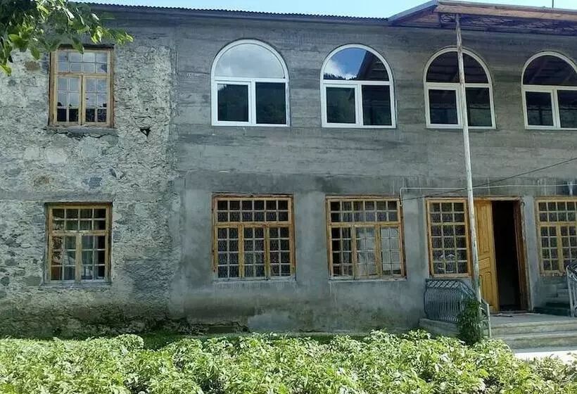 هتل Irma's Guesthouse