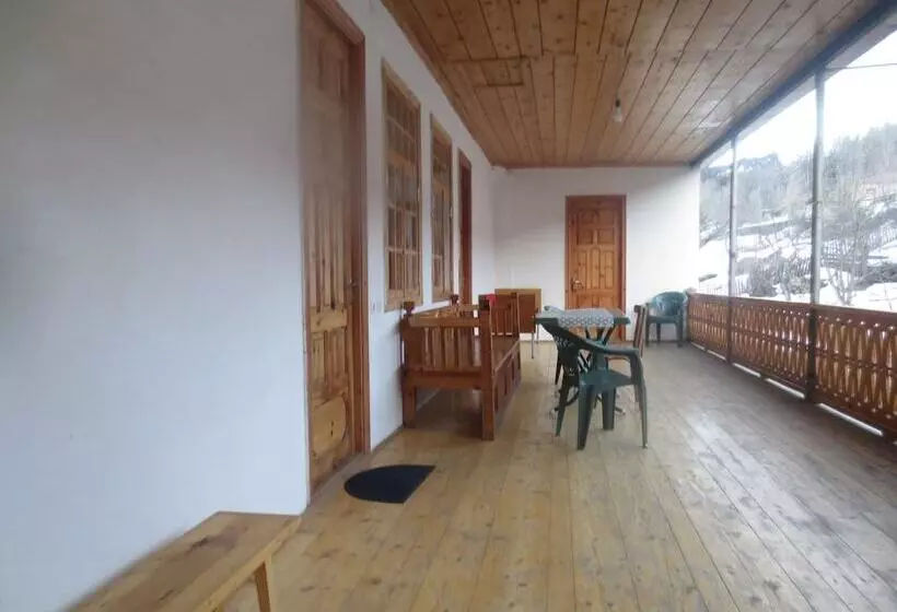 هتل Irma's Guesthouse