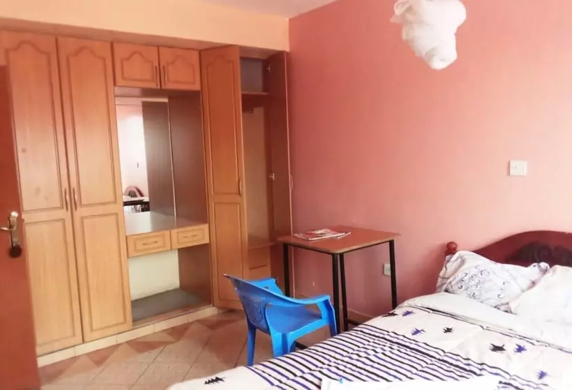 هتل Jajos Guest House
