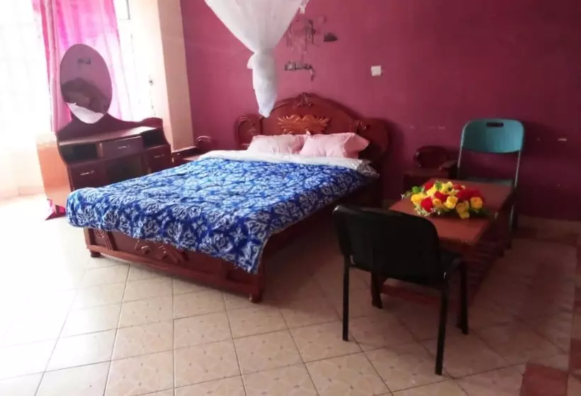هتل Jajos Guest House