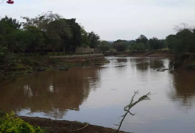 هتل Mara River Lodge