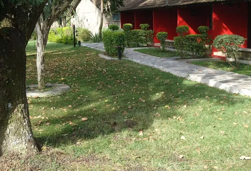 هتل Mara River Lodge