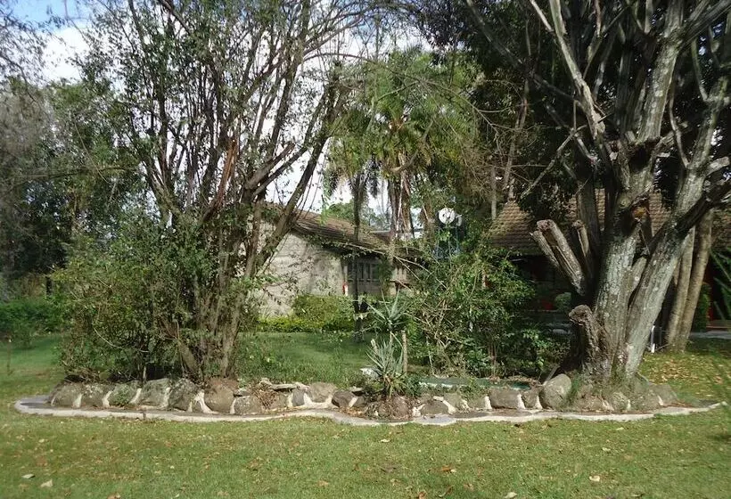 هتل Mara River Lodge