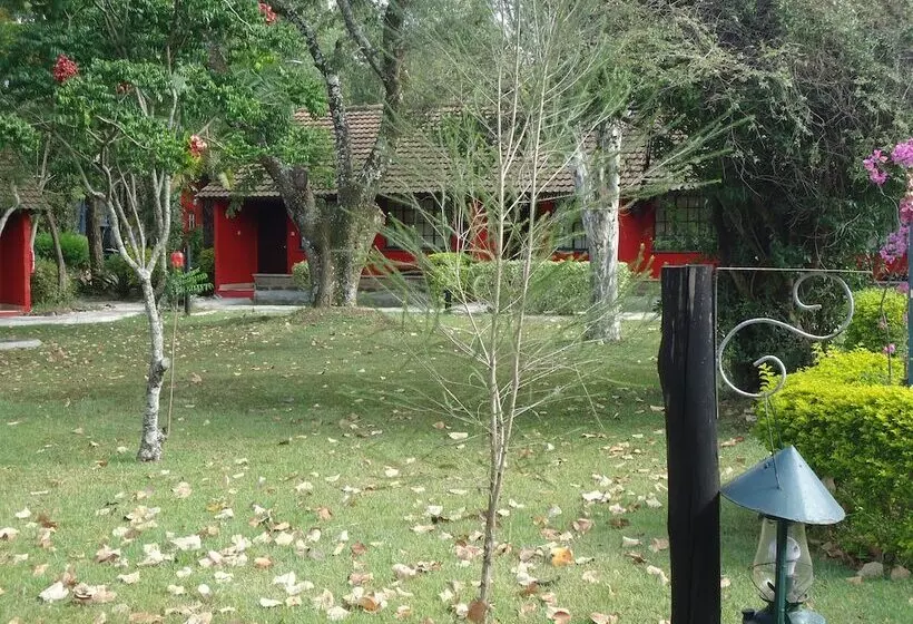 هتل Mara River Lodge