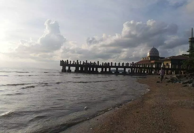 ホテル Putra Brasmana