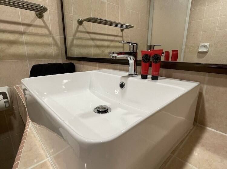 فندق Putra Brasmana