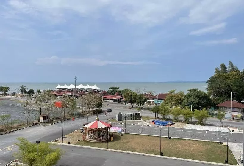 ホテル Putra Brasmana