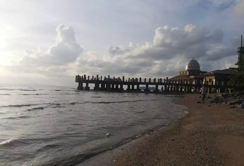 ホテル Putra Brasmana