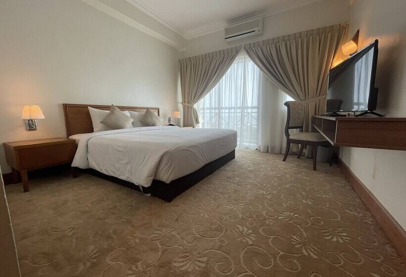 فندق Putra Brasmana