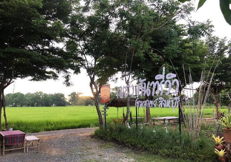 Отель Metha Country View Homestay Singburi