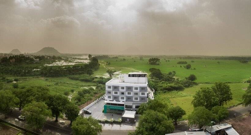 Hotel Visakka S The Amethyst