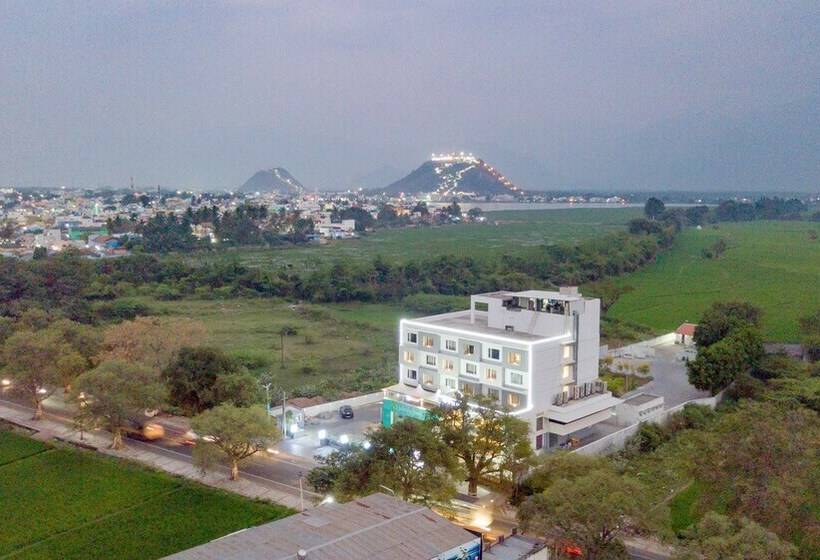 Hotel Visakka S The Amethyst