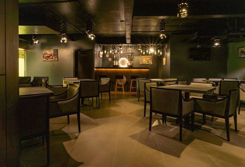 Hotel Visakka S The Amethyst