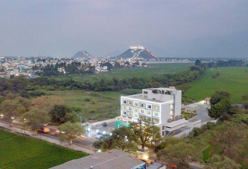 Hotel Visakka S The Amethyst