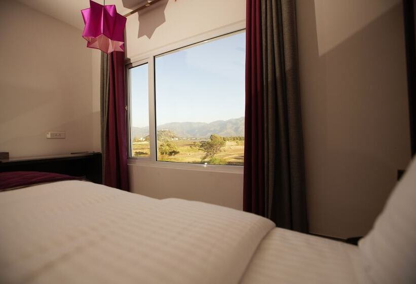 Hotel Visakka S The Amethyst