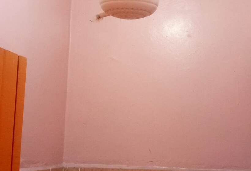 هتل Comfy Night Guest House