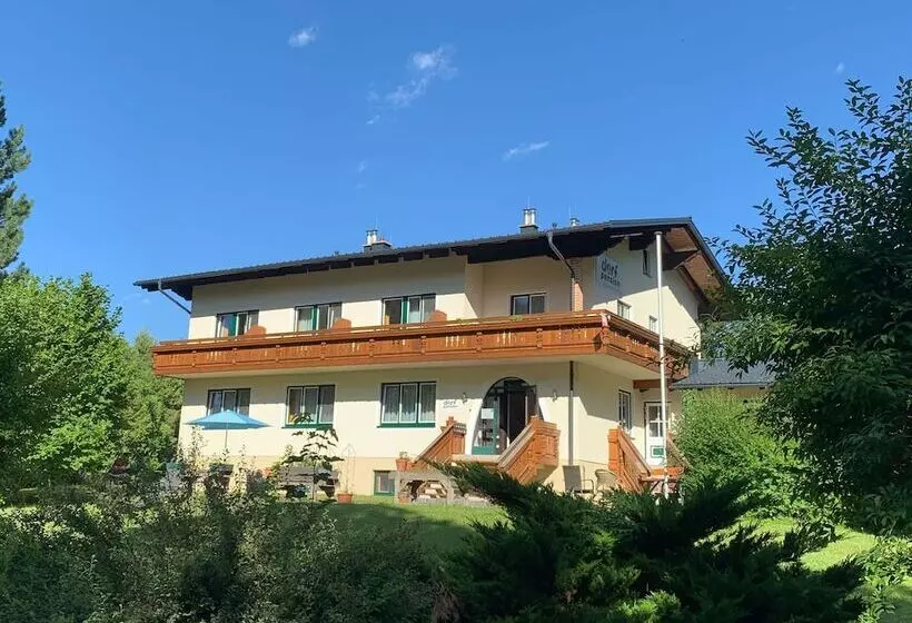 Hotelli Dorfpension Mariahilfberg