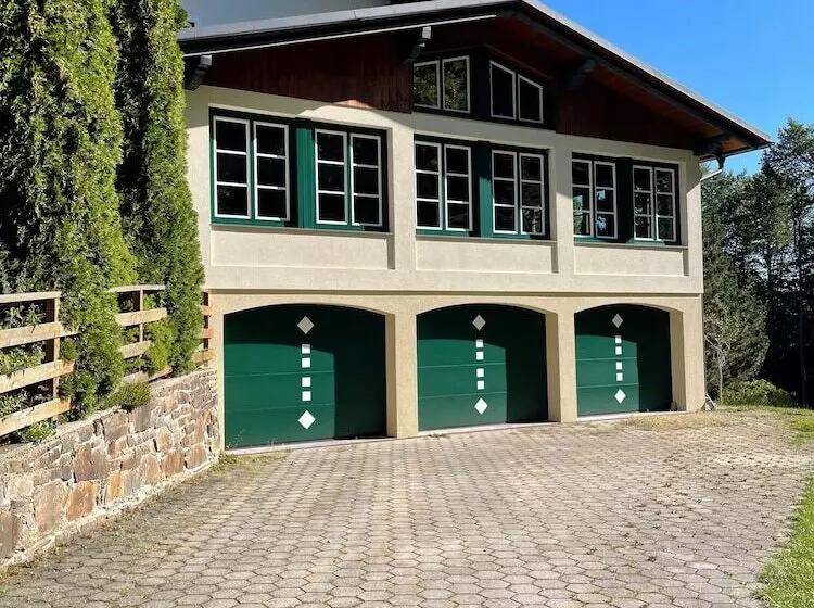 Hotelli Dorfpension Mariahilfberg
