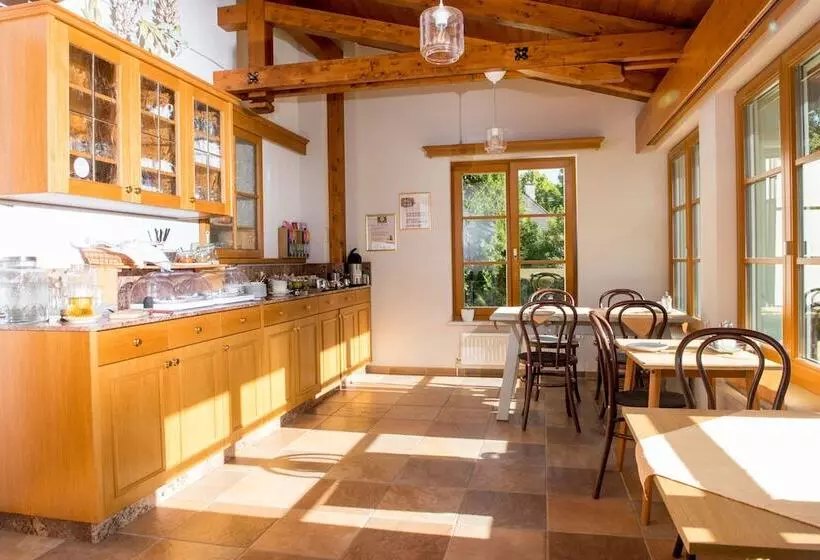 Hotelli Dorfpension Mariahilfberg